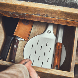 Image 35824459350331 Pizzawender in Einzelteilen in Schublade verstaut