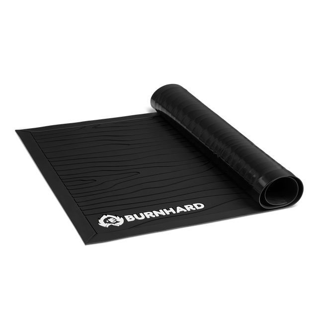 944708_ 944709 Grillunterlage Bodenschutzmatte leicht eingerollt mit Logo 944708_ 944709 Grillunterlage Bodenschutzmatte leicht eingerollt mit Logo