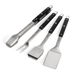 Grillbesteck Edelstahl Set 4-tlg. seitlich vor weißem Hintergrund