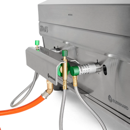 945099 Detailansicht Gasflaschen Adapter angeschlossen