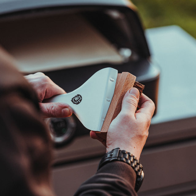 Moodbild Bürstenaufsatz wird aufgesteckt