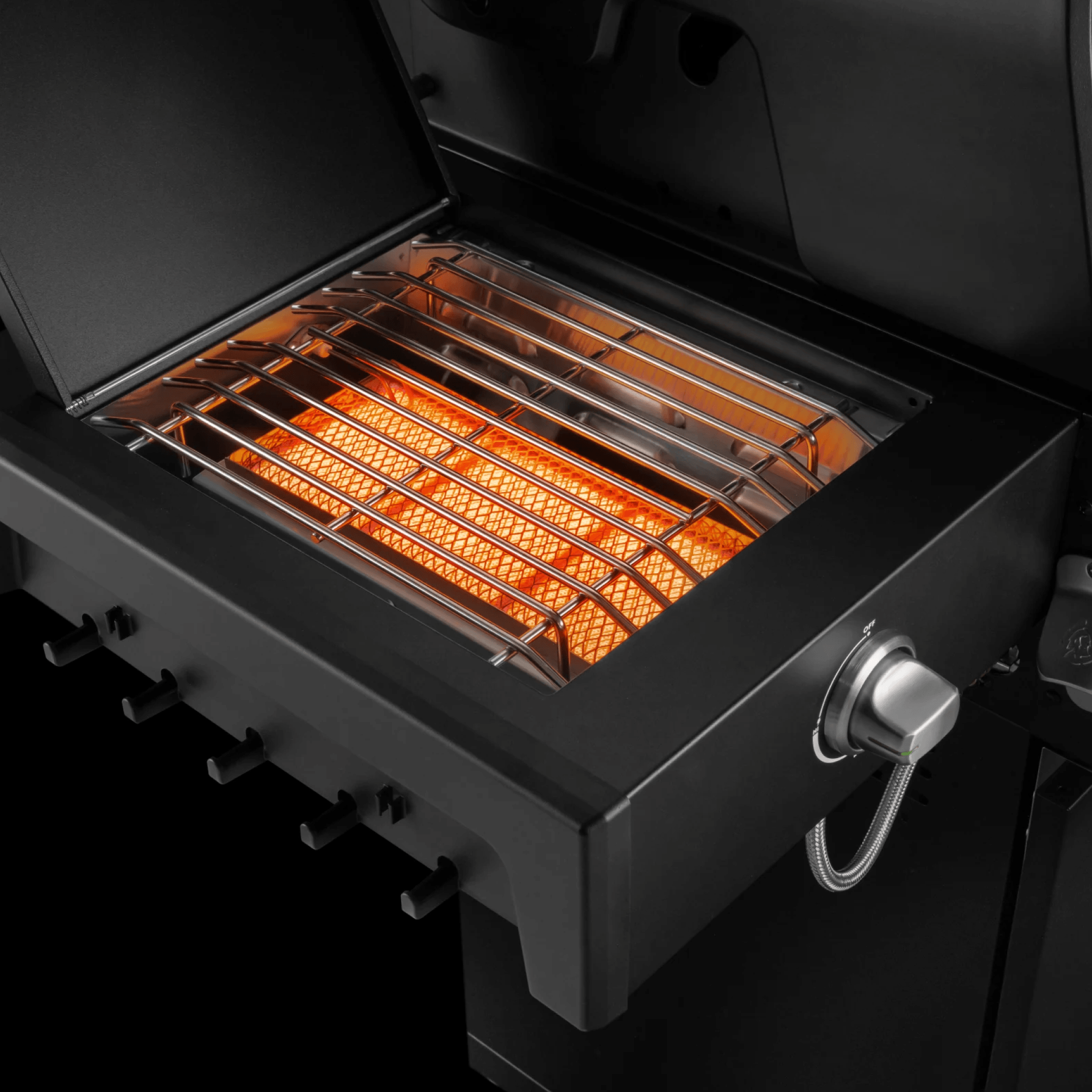 Infrarot-Keramikbrenner im Seitentisch in Schwarz mit aktiver Keramikfläche und geöffnetem Deckel 946777