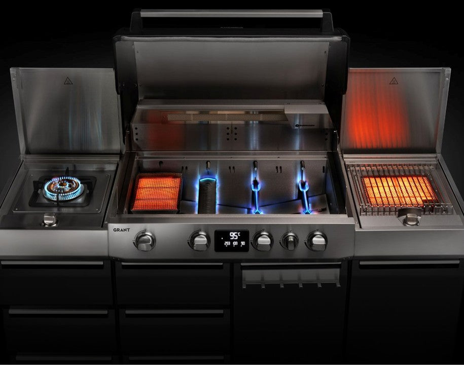 GRANT Modularer Gasgrill mit geöffneter Brennkammer & verschiedenen Brennern